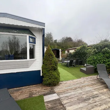 Holiday home Cosy With Garden