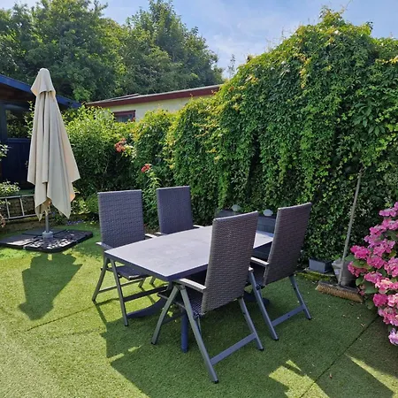 Cosy With Garden *